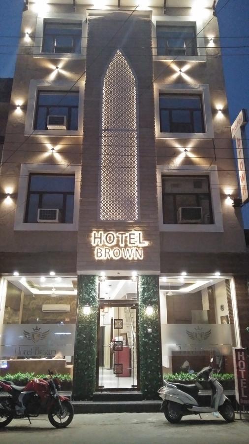 Hotel Brown Лудяна Екстериор снимка